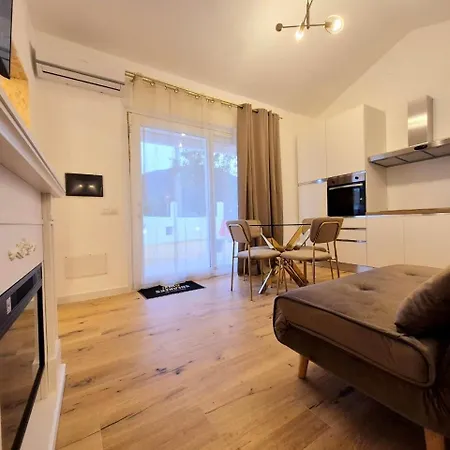 Prázdninový dům Romantica Corte Dei Limoni Piscinas